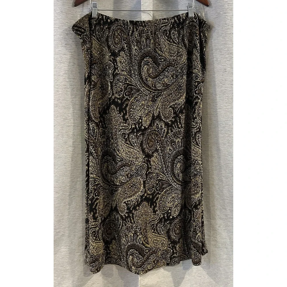 Maggie Barnes waist 40